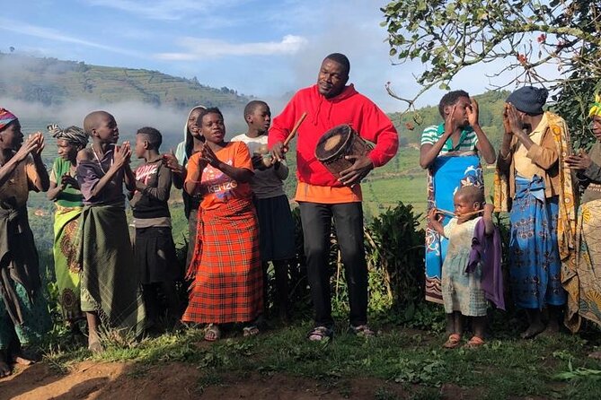 07-Days Murchison Falls, Queen Elizabeth & Gorillas Safari - Day 6: Gorilla tracking in Bwindi