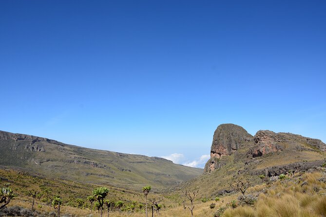 4 Days mount Elgon Trek, 4321m a.s.l - Day 4: Crater walking and the Hunter’s Cave question