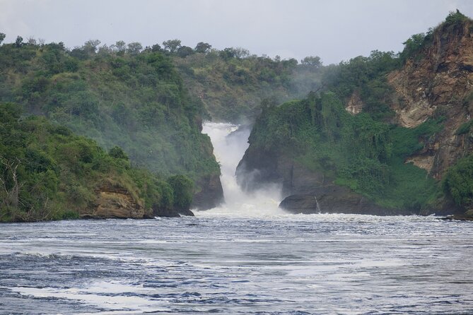 9 Days Uganda Wildlife Safaris, Gorilla Trekking & Hiking - Day 4: Crossing western Uganda to Kibale Forest