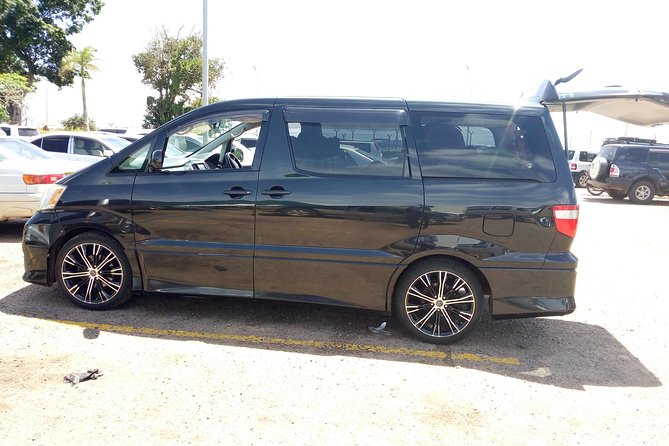 Entebbe kampala airport transfers - Meeting your driver inside Entebbe Airport