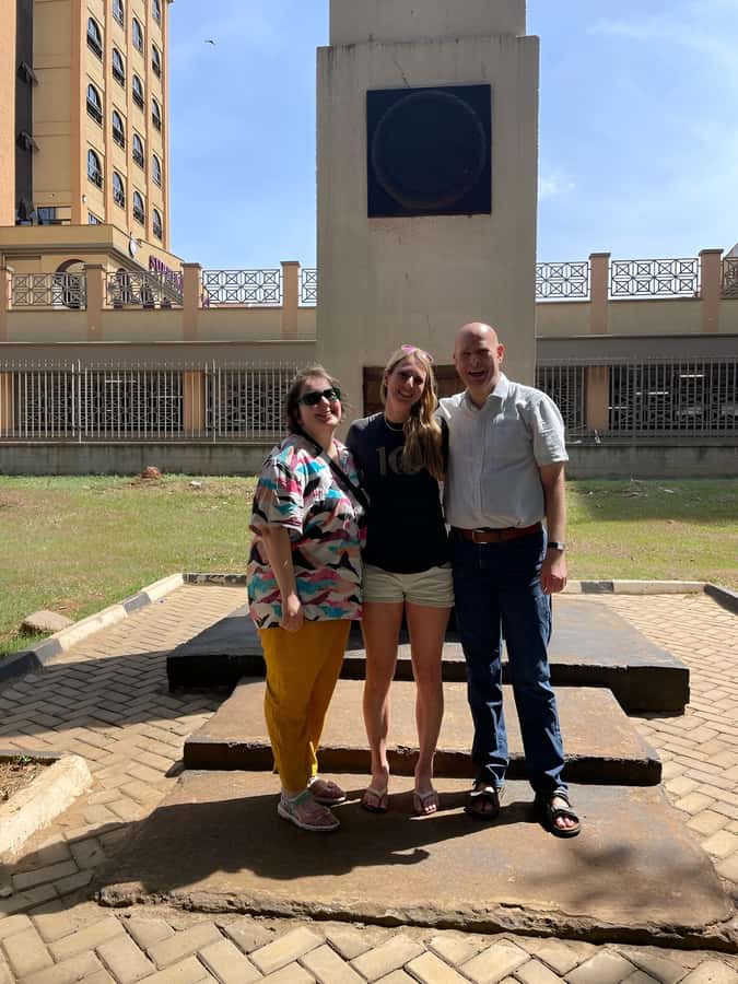 Kampala: City Guided walking sightseeing Tour - A café break before the markets get louder