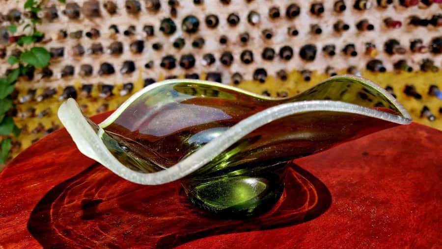 Kampala: Glass Bead Making Workshop from Recycled Glass - What happens during the one-hour workshop