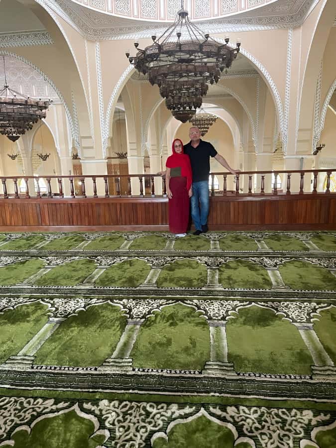 Kampala: Guided City Walking Tour with Gadaffi Mosque - Kampala Road and the first steps into the city