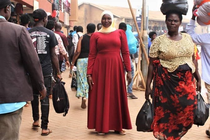 Kampala guided walking tour - Gaddafi National Mosque and the first city view