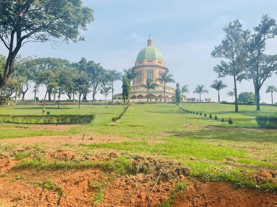 Kampala: Private Guided City Tour with vehicle Transfers - Gaddafi Mosque on Old Kampala Hill