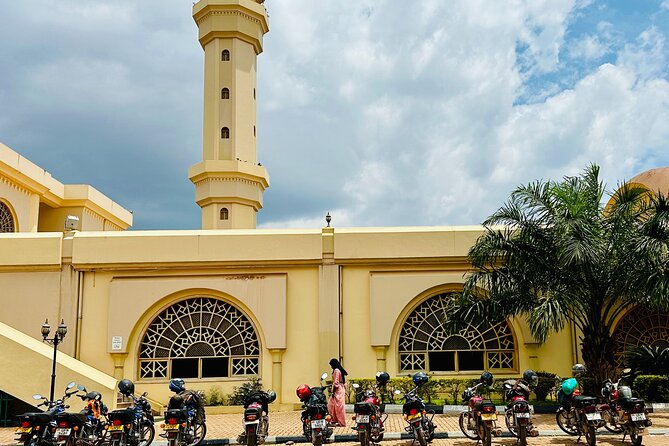 Safe Motorbike Tour in Kampala (Boda Boda Tour) - Reaching the top of Gaddafi National Mosque