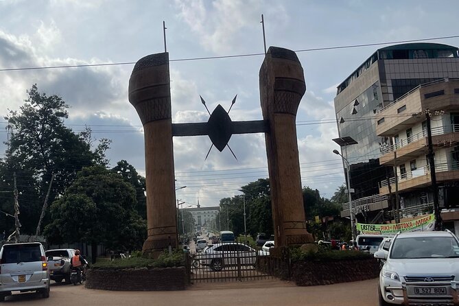 Safe Motorbike Tour in Kampala (Boda Boda Tour) - Independence Monument and Uganda’s freedom story