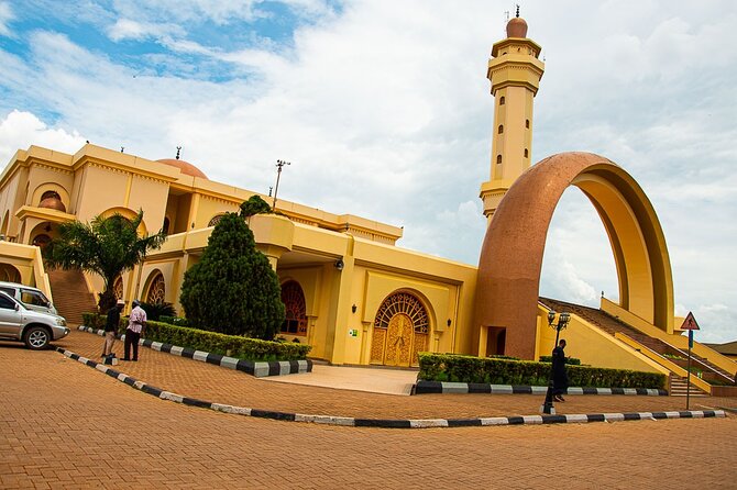 Safe Motorbike Tour in Kampala (Boda Boda Tour) - Mutesa I and the World War Memorial