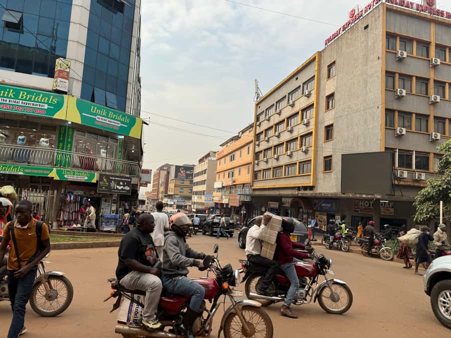 The best Kampala walking experience tour - The Independence Monument and city history
