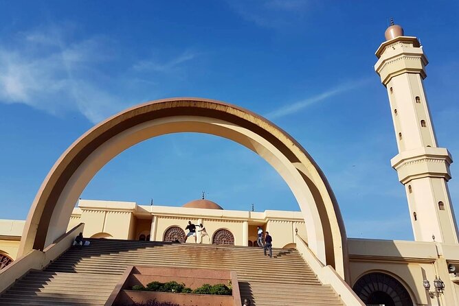 Tombs, King’s palace & Gaddafi mosque walk (Airpals Safaris tour) - Gaddafi Mosque and the 304-Step Climb